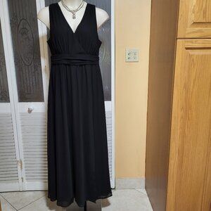 LuLus Lovely Black Maxi Sleeveless V-Neck Dress
